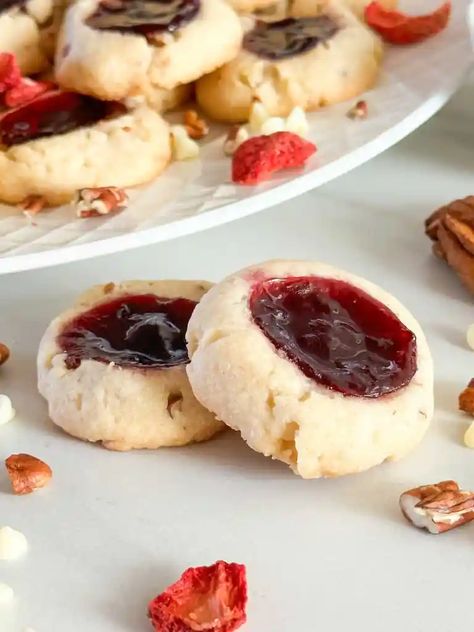 Sourdough Discard Cookies - Made in Motherhood Thumbprint Cookies Recipe, Buttery Shortbread Cookies, Buttery Shortbread, Pumpkin Cinnamon Rolls, Ginger Molasses Cookies, Jam Cookies, Double Chocolate Chip Cookies, Shortbread Cookie Recipe, Dough Recipes