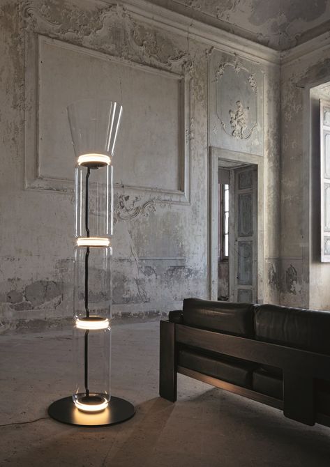 Noctambule_ph. Santi Caleca Standing Lamp Bedroom, Minimalism Living, Led Floor Lights, Dimmable Floor Lamp, Glass Structure, Glass Floor Lamp, Floor Lamp Shades, Glass Floor, Mode Design