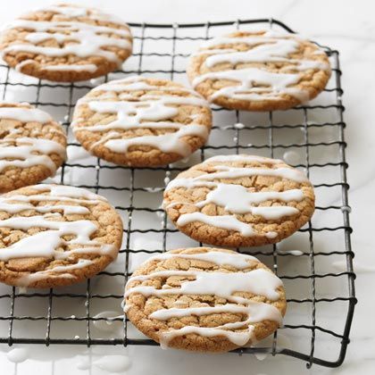 We love these frosted ginger cookies' soft texture and bright spice flavor.  Frosted ginger cookies are perfect for gifts and Christmas cookie swaps. Ginger Cookies Recipe, Soft Ginger Cookies, Ginger Cookie Recipes, Soft Gingerbread Cookies, Best Holiday Cookies, Favorite Cookie Recipe, Roll Cookies, Ginger Snap, Holiday Cookie Recipes