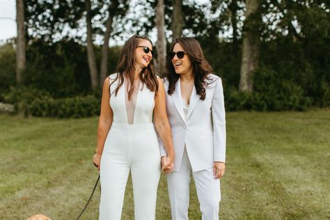 Lesbian Bride Outfit, White Wedding Tuxedo, Wedding Pant Suits, Flannel Wedding, Lesbian Wedding Outfits, Summer Wedding Suits, Lgbtq Weddings, White Wedding Suit, Wedding Pantsuit