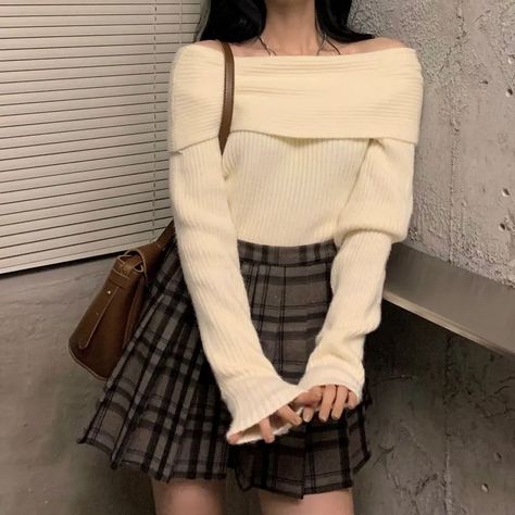 Y2k Clothing, Korean Aesthetic, Knitwear Fashion, Off Shoulder Sweater, Knitted Tops, Knitting Women Sweater, Plaid Skirt, Sweater Women, Off Shoulder Tops