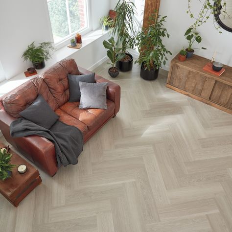 Vinyl Tiles Flooring, Flooring White Oak, Bungalow Remodel, Real Wood Floors, Oak Wood Floors, Floor Tile Design, Living Room Floor, Vinyl Tiles, Tile Designs