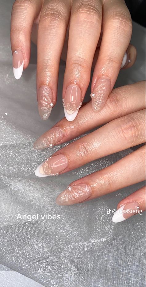 Aphrodite Nail Design, Simple Ethereal Nails, Pearl Nail Ideas, Oyster Nails, Aphrodite Nails, Texture Nails, Ethereal Nails, Nails Subtle, Textured Nails