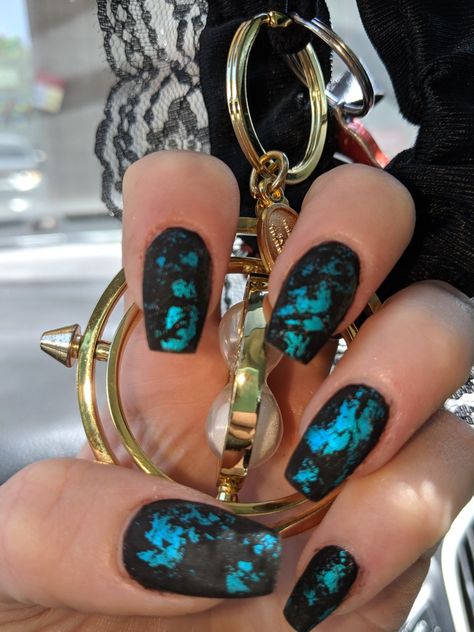 Teal and black acrylic nails Teal Wedding Nails, Dark Turquoise Nails Designs, Black Teal Nails, Black And Turquoise Wedding, Teal And Black Wedding, Black Teal Nail Designs, Black And Teal Nails Acrylic, Nails Black And Turquoise, Black And Turquoise Nail Designs