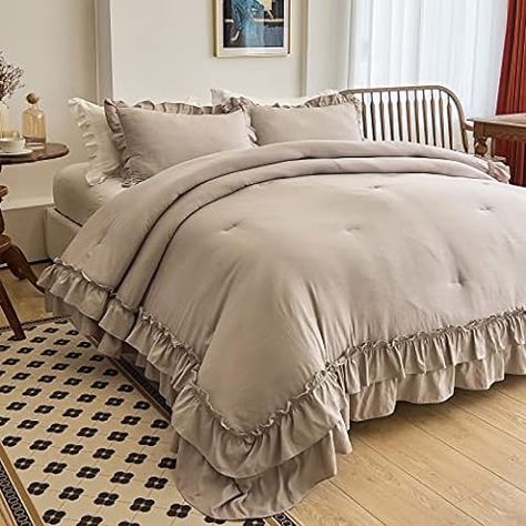 Amazon.com: Masaca Gray Ruffled Comforter Set King,Farmhouse Shabby Boho Chic Bedding Comforter Lightweight Fluffy Aesthetic Vintage Rustic Bedding 3 Pieces (1 Ruffle Comforter and 2 Pillowcases) : Home & Kitchen Queen Bed Comforter, Pom Pom Comforter, Blush Pink Comforter, Boho Chic Farmhouse, Taupe Comforter, Pink Comforter Sets, Farmhouse Bedding Sets, Boho Chic Bedding, Ruffle Comforter