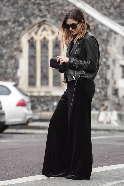 BLACK VELVET JUMPSUIT FOR NEW YEARS EVE | A FASHION FIX // UK FASHION AND LIFESTYLE BLOG Velvet Jumpsuit Outfit With Jacket, Black Velvet Jumpsuit Outfit, Halter Jumpsuit Outfit, Velvet Jumpsuit Outfit, Jumpsuit Styling, Jumpsuit With Jacket, Black Jumpsuit Outfit, Jumpsuit Outfit Casual, Dress Up Closet