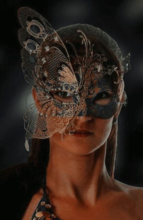 Masquerade Mask Aesthetic Girl, Masquerade Mask Aesthetic Dark, Antifaz Aesthetic, Masked Ball Aesthetic, Masquerade Mask Aesthetic, Masquerade Ball Aesthetic, Masquerade Aesthetic, Ballroom Aesthetic, Aesthetic Mask