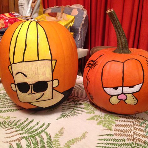 Pumpkin Painting Movie Characters, Garfield Pumpkin Painting, Charlie Brown Painted Pumpkin, Garfield Pumpkin, Charlie Brown Halloween Pumpkin Painting, Garfield And Odie Pumpkin, Garfield Painted Pumpkin, Johnny Bravo, 2023 Halloween