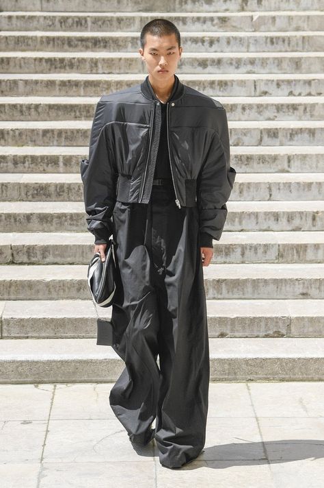 Rick Owens 2023, Rick Owens Outfit Men, Ss23 Men, Rick Owens Ss23, Rick Owens Outfit, Avant Garde Outfit, Rick Owens Menswear, Black Outfit Men, Masc Outfits