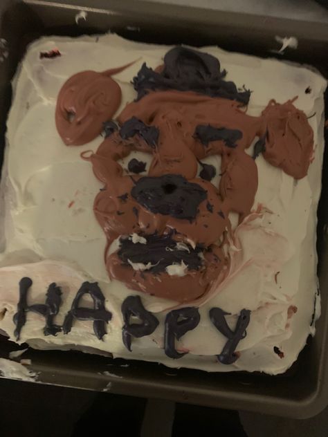 freddy fnaf cake fazbesr family diner oringal recipe Cursed Cake Ideas, Fnaf Cakes Funny, Sims Birthday Cake, Terrible Cakes, Fnaf Happy Birthday, Goofy Birthday Cake, Cursed Bday Cake, Bad Cake Decorating Funny, Cursed Hedgehog Cake