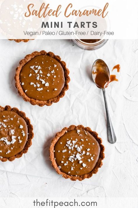 Vegan Caramel Tart, Salted Caramel Tarts, Caramel Tart Recipe, Healthy Tart, Caramel Tarts, Vegan Salted Caramel, Tart Vegan, Salted Caramel Tart, Healthy Halloween Food