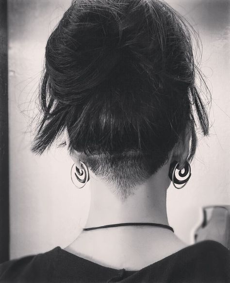 #undercut #womensundercut #napecut #undershave Hair Design Ideas, Ponytail Haircut, Undercut Hair Designs, Undercut Hair, Undercut Hairstyles Women, Undercut Long Hair, Undercut Women, Undercut Hairstyles, Hair Design