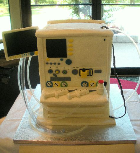 Amazing Anesthesia Cake! OMG I want this for my next birthday! Anesthesia Cake, Anesthesiologist Cake, Anesthesia Humor, Hospital Decoration, Nurse Anesthesia, Medical School Graduation, 50th Birthday Cake, To The Rescue, Cake Decorating Tips