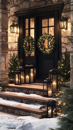 Classy Front Porch Christmas Decor, Elegant Christmas Front Porch, New Years Front Porch Decor, Victorian Front Porch Ideas, After Christmas Front Porch Decor, Home Entrance Decor Outdoor, Fromt Porch Decor, Christmas Front Yard Decor, Christmas Lights On Porch