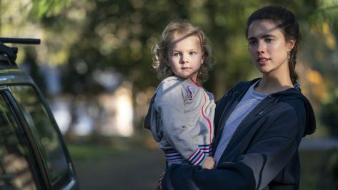 Netflix's 'Maid' is a moving, memorable masterpiece Billy Burke, Netflix Trailers, Single Motherhood, Margaret Qualley, Rita Moreno, Cristina Yang, Ewan Mcgregor, Young Actresses, Book People