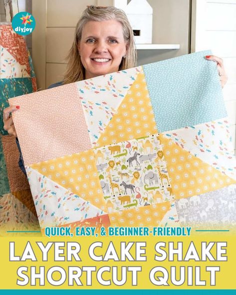 Layer Cake Shake Quilt is the perfect project for beginners. It's quick and easy, and the pattern looks so pretty! via @diyjoycrafts Cake Shake, Easy Quilt Tutorials, Layer Cake Quilt, Strip Quilt Patterns, Layer Cake Patterns, Layer Cake Quilt Patterns, Quilt Layers, Cake Quilt, Big Block Quilts