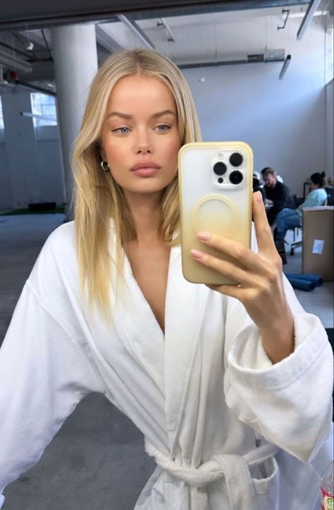 Vanilla Self Care, White Top And Blue Jeans, Frida Aasen, Model Off Duty, Silk Lingerie, Rose Scented Products, Long Blonde Hair, Millionaire Lifestyle, Models Off Duty