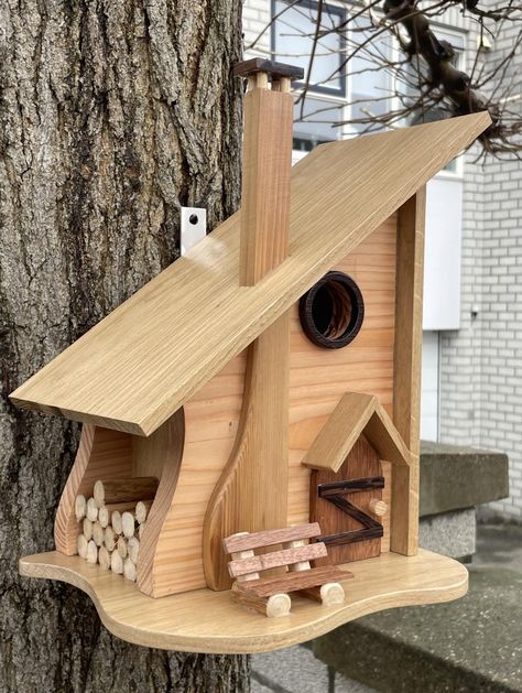 Tre Kunst, Homemade Bird Houses, Bird Houses Ideas Diy, Bird House Feeder, Wooden Bird Houses, Bird House Plans, Unique Bird Houses, Wood Art Projects, Birdhouse Designs