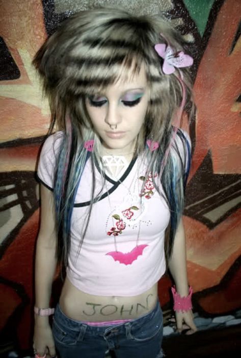 Rockstar Oc, Early 2000s Emo Fashion, 2000s Hairstyles, Emo Scene Girls, Emo Princess, Emo Scene Hair, Scene Core, 2000s Emo, Scene Queens