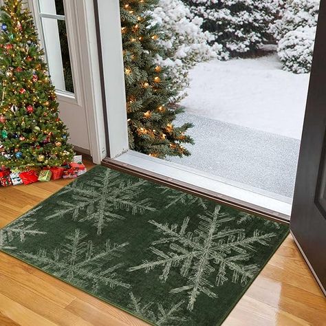 Snowflake Christmas Kitchen Rugs, 2x3 Washable Christmas Door Mat Indoor Non Slip Green Rugs for Entryway, Soft Small Rugs Holiday Decor Carpet for Entry Bathroom Bedroom stylish Christmas style and a unique snowflake theme pattern, and the modern colors blend perfectly with your home. Snowflake designs #christmas #kitchen #rug #doormat #entryway #bathroom #bedroom #holiday #decor #carpet Rugs For Entryway, Entryway Rugs, Clean Living Rooms, Christmas Kitchen Rugs, Green Rugs, Hallway Carpet Runners, Playroom Rug, Baby Rugs, Rug Runner Kitchen