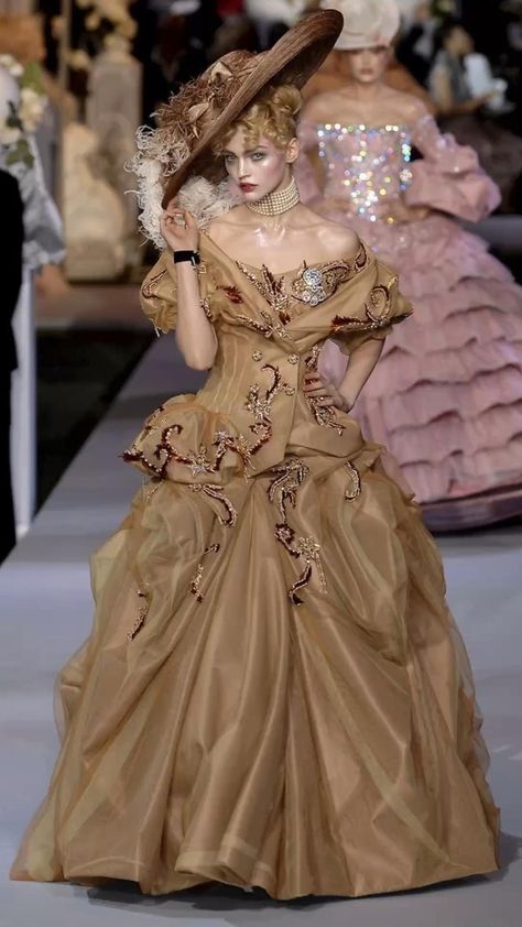 runway, fashion, Dior, glamorous, models, gowns, dresses Gaun Abad Pertengahan, 00s Mode, Rococo Fashion, Runway Fashion Couture, Christian Dior Haute Couture, Dior Haute Couture, Dior Couture, Looks Vintage, Rococo