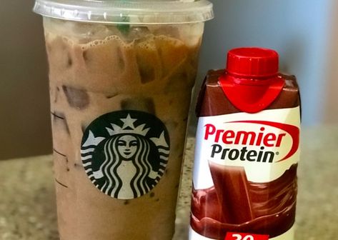 LOW CARB PROTEIN COFFEE DRINK (HOW TO MAKE PROFFEE)! - Dieter24 Protein Coffee Drink, Protein Drink Recipes, Pancakes Protein, Iced Coffee Protein Shake, Desayuno Keto, Coffee Protein Shake, Protein Smoothies, Protein Shake Smoothie, Protein Coffee