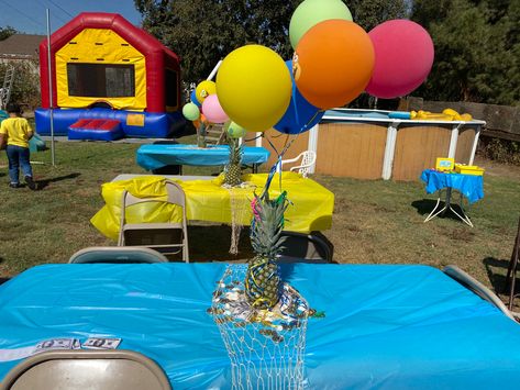 Spongebob Table Decorations, Spongebob Centerpieces Birthdays, Spongebob Centerpieces, Spongebob Birthday Party Decorations, Spongebob Birthday Party, Spongebob Party, Spongebob Birthday, Birthday Inspo, Birthday For Him