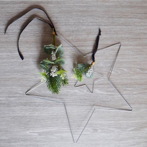 DIY Christmas | Wire Star Decorations | The Things She Makes Wire Hanger Star, Wire Star, Christmas Star Decorations, Star Diy, Wire Hangers, Star Decorations, Modern Diy, Christmas Star, Diy Style