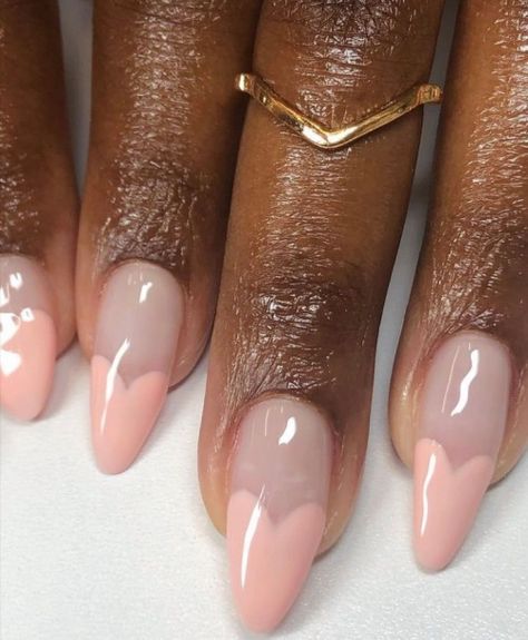 French Almond, Almond Nails French, Airbrush App, Gel Extensions, Nails French, Nails Almond, French Tips, Minimalist Nails, Heart Nails