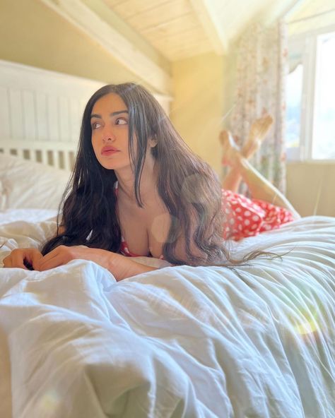 Adah Sharma, Indian Tv Actress, Beautiful Curly Hair, Best Poses For Pictures, Gorillaz, Beautiful Smile Women, Poses For Pictures, India Beauty, Instagram Inspiration