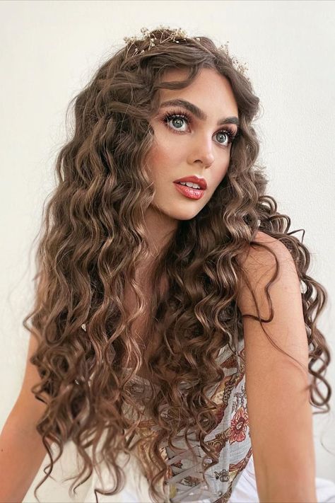 Jackie Wyers is styled with tight curls, rosey makeup and a subtle floral crown. Jackie Wyers, Braided Crown, Princess Hair, Tight Curls, Princess Hairstyles, Crown Braid, Vintage Makeup, Festival Hair, Cottagecore Aesthetic