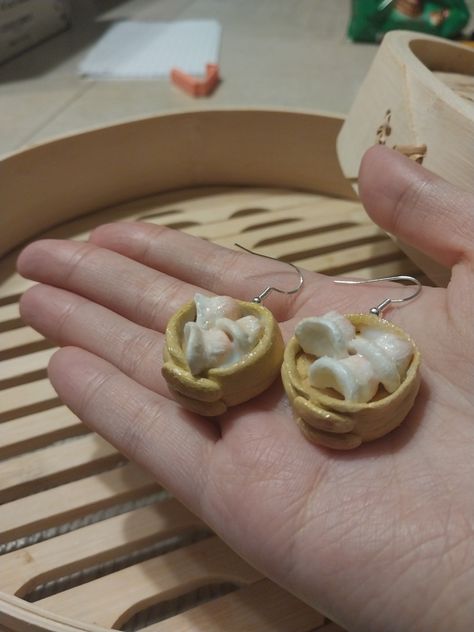 Follow @claycrafts_by_c on insta for more❕️ Clay Dumpling, Shrimp Dumplings, Cute Clay, Dim Sum, Dumplings, Clay Crafts, Clay Earrings, Hobbies