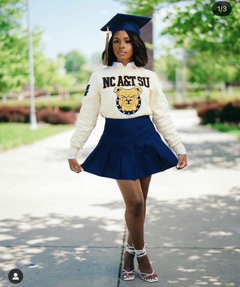 College Graduation Photoshoot Ideas, Graduation Shoot Ideas, Hbcu Grad, High School Graduation Pictures, Royal Blue Outfits, Graduation Pic Ideas, Nursing Graduation Pictures, College Graduation Pictures Poses, College Graduation Photoshoot