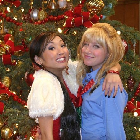 two girls in front of christmas tree Brenda Song, Ashley Tisdale, Trending Topics, On Tumblr, Favorite Things, Fan Art, Fan, Tumblr, Disney