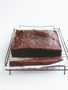 Donna Hay Recipes, Best Brownie Recipe, Donna Hay, Brownie Ingredients, Quick And Easy Dinner, Baking Mix, Brownie Bar, Eat Dessert First, Chocolate Brownies