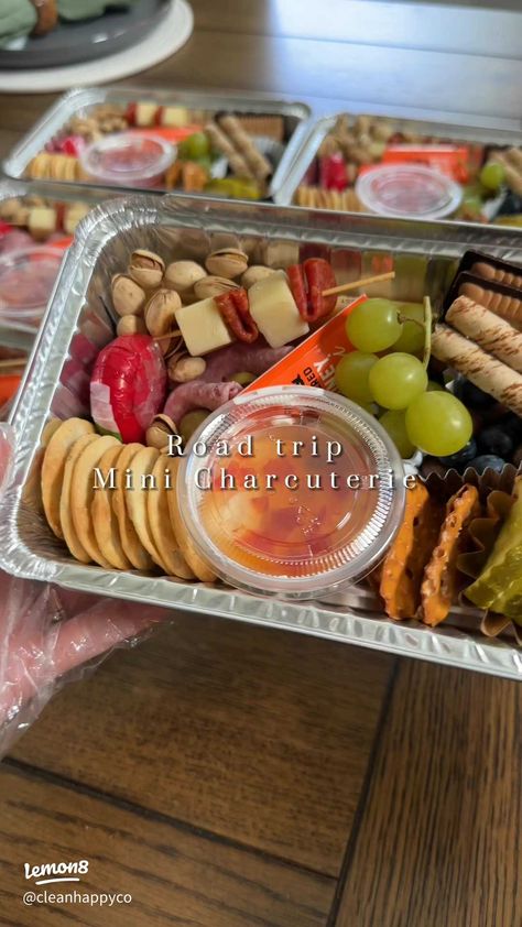 These were so good 😋 | Article posted by CleanHappyCo | Lemon8 Traveling Charcuterie Board, How To Travel With A Charcuterie Board, Travel Charcuterie Board, Travel Charcuterie, Airplane Snacks, Meat Salad, Snack Box, Florida House, Fruit Desserts