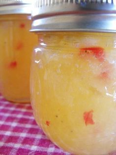 Banana Butter - A lovely flavored spread for scones, toast, or pound cake. From C.C. Preserves. Banana Butter Recipe, Banana Recipes No Butter, Flavored Butter Recipes, Banana Butter, Jam Recipes Homemade, Canning Jam, Homemade Jelly, Maraschino Cherries, Flavored Butter