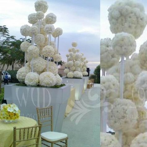 Wedding Topiary, Topiary Centerpieces, Beautiful Entrance, Kissing Balls, Bride Magazine, Venue Decor, Centre Piece, Flower Centerpieces, Dr Seuss