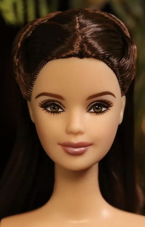 Brunette Barbie, Brown Hair Barbie, Blthye Dolls Brown Hair, Brunette Barbie Doll, Barbie Doll With Brown Hair, Brown Hair Barbie Doll, Money Girl, Bold Makeup, Im A Barbie Girl