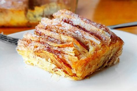 Apple Crinkle Pie | Viral Recipes Apple Phyllo Crinkle Cake, Apple Crinkle Cake, Crinkle Pie, Crinkle Cake, Lemon Cheesecake Bars, Viral Recipes, Semolina Cake, Classic Apple Pie, Vanilla Sponge Cake