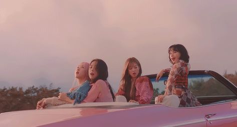 Cute Wallpaper For Laptops, Entertainer Of The Year, K Wallpaper, Blackpink Wallpaper, Banner Gif, Brave Girl, Blackpink Funny, Laptop Wallpaper, Korean Idol