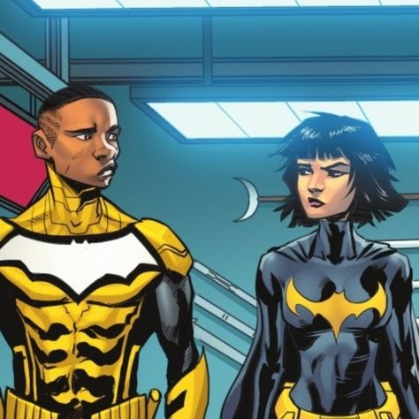 Duke and Cassandra #dc comics #comic icons #batfamily #dukethomas #cassandracain Duke Thomas And Cassandra Cain, Signal Dc, Cass Cain, Duke Thomas, Comic Icons, Wayne Family, The Bat Man, Cassandra Cain, Comic Book Panels