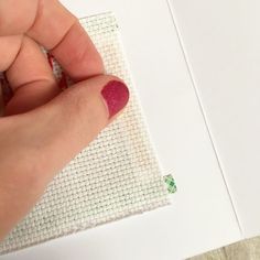 Cross Stitch Cards How To Make, Free Christmas Cross Stitch Patterns, Free Christmas Cross Stitch, Cross Stitch Christmas Gifts, Christmas Cross Stitch Patterns, Christmas Cross Stitch Patterns Free, Cross Stitch Christmas Cards, Stitch Crafts, Card Stitching