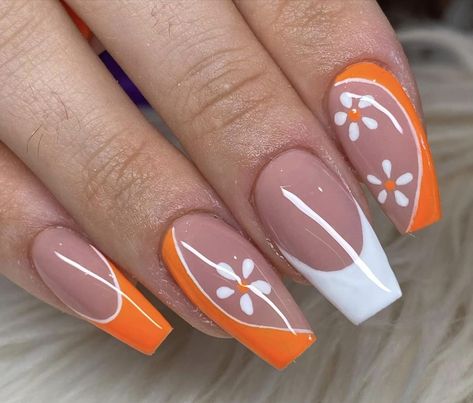 Abstract Nail Designs Simple, Orange Nail Art Designs, Unusual Nail Designs, Nail Art Orange, Orange Nail Art, Orange Acrylic Nails, Cartoons Movies, Manicure Nail Designs, Sassy Nails