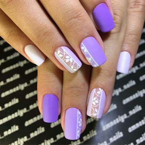 nail art facile en violet et blanc Purple Nail Art, Classy Nail Designs, Super Nails, Art Nails, Classy Nails, Accent Nails, Easy Nail Art, Nail Polishes, Purple Nails