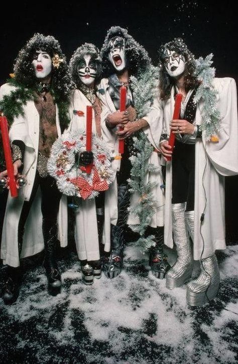 Band Kiss, Merry Kissmas, Vinnie Vincent, Eric Bana, Eric Carr, Peter Criss, Kiss Army, Kiss Pictures, Vintage Kiss