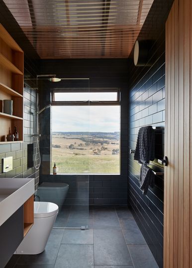 Nullavale House and Shed Mrtn Architects, Small Rustic Bathrooms, Container House Interior, Open Showers, Rustic Bathroom Designs, House Shed, Floor Tile Design, Rural House, Rural Retreats