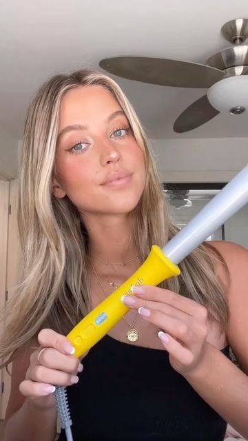 Kaitlynn Bell Hair, Hair Curled With Wand, Drybar Hairstyles, Hair Wand Tutorial, Curling Wand Tutorial, Curlers Tutorial, Kaitlynn Bell, Curling Iron Tutorial, Dry Bar Hair