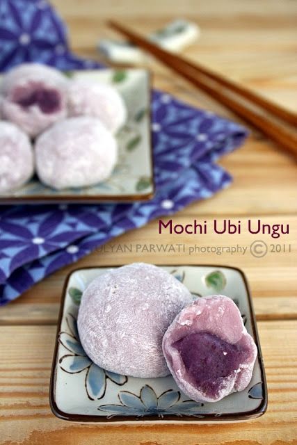 Mochi Ubi Ungu Malay Dishes, Bread Desserts, Resep Cake, Cake Bread, Indonesian Cuisine, Milk And Cheese, Japanese Dishes, Asian Desserts, Sticky Rice