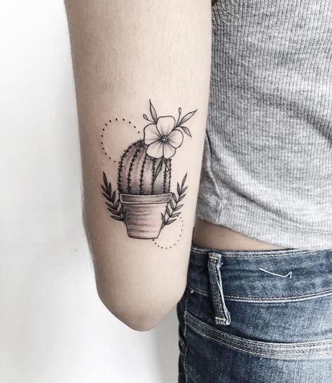 Cactus Tattoos For Women, Succulent Tattoo, Arizona Tattoo, Cactus Tattoo, Female Tattoos, Inspiration Tattoos, Tattoo Feminina, Sister Tattoos, Mom Tattoos